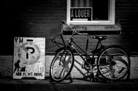 City Street Clutter / Désordre sur la rue