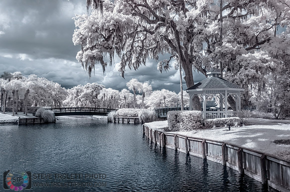 Gazebo and Pedestrian bridges - IR
