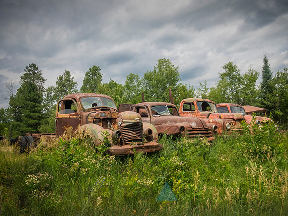 Wrecked old cars